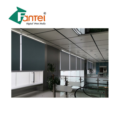 Dos el apagón de los lados 540GSM ciega el PVC material del mate de la tela laminado